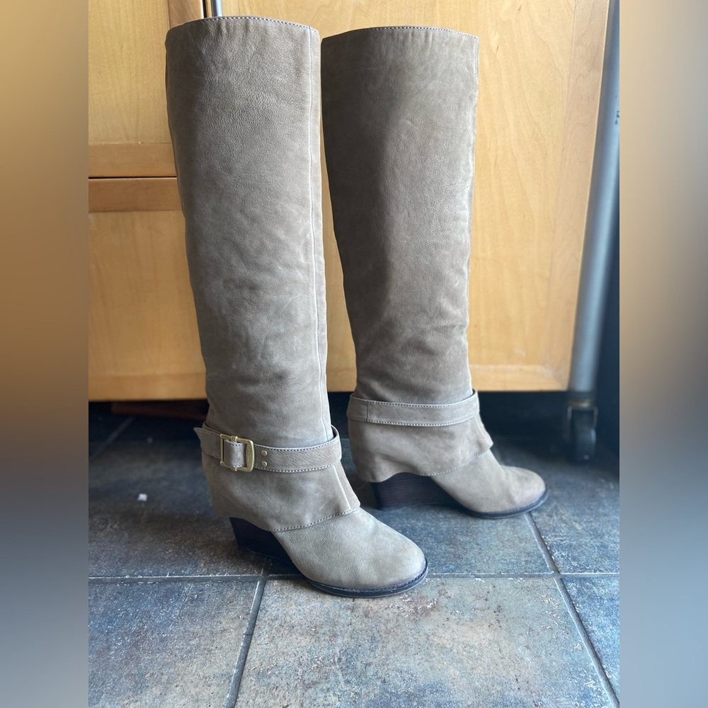 Vince Camuto Tan Leather Tall Wedge Boots Women's Size 9